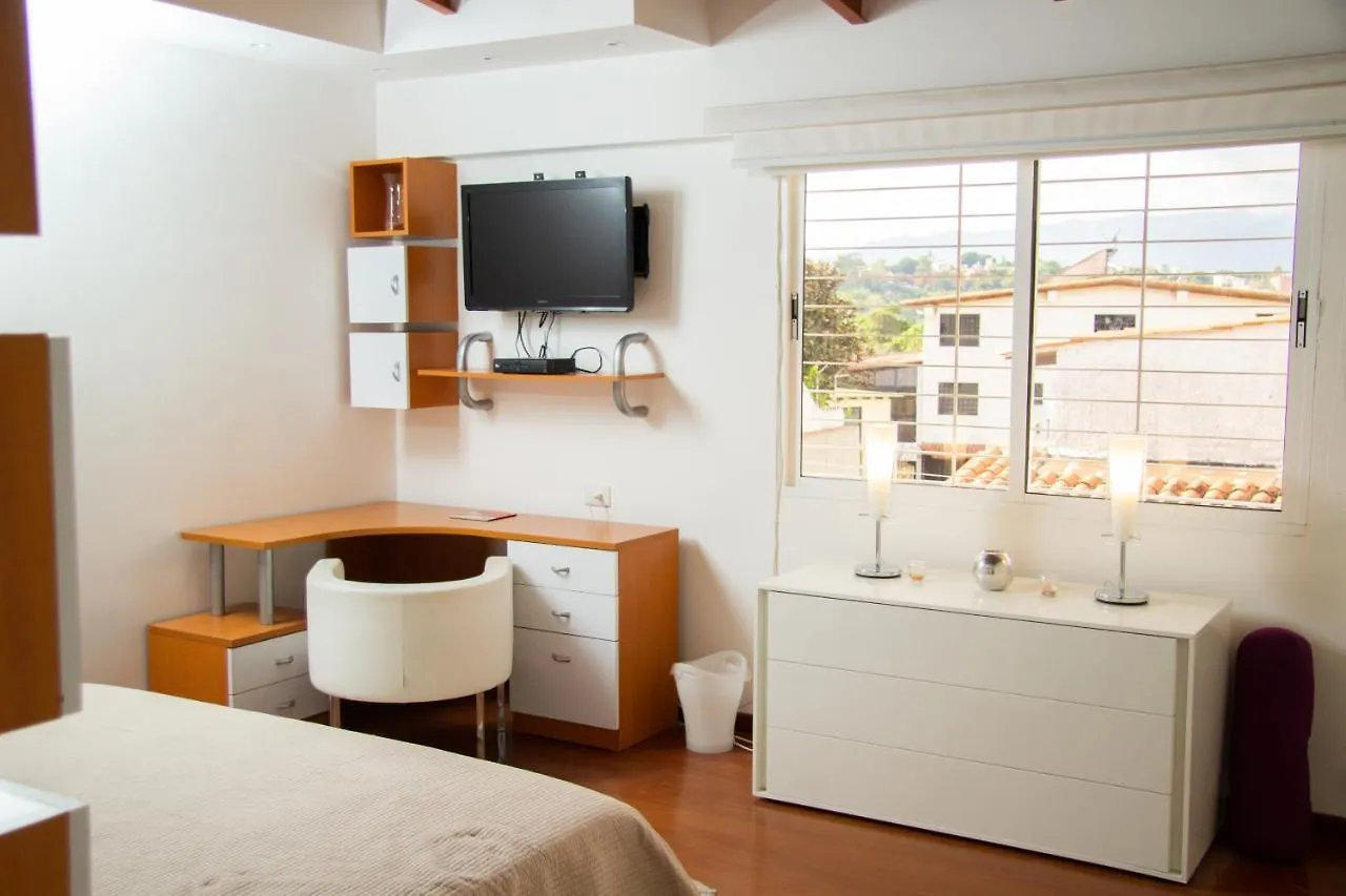 Una Casa Con Vistas En カラカス 0*,